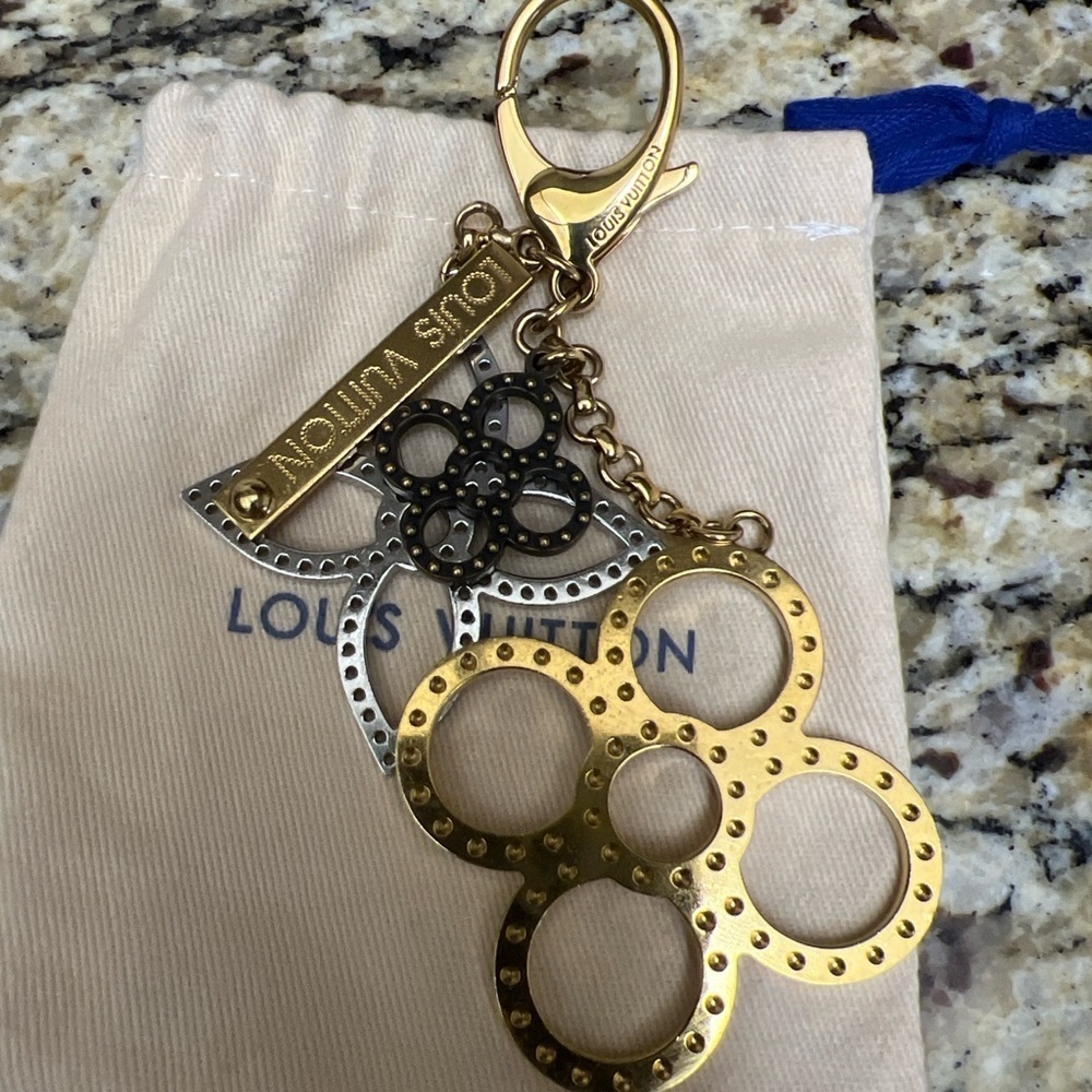 Louis Vuitton Fleur de Monogram Keychain Bag Charm – Gold & Silver- Authentic